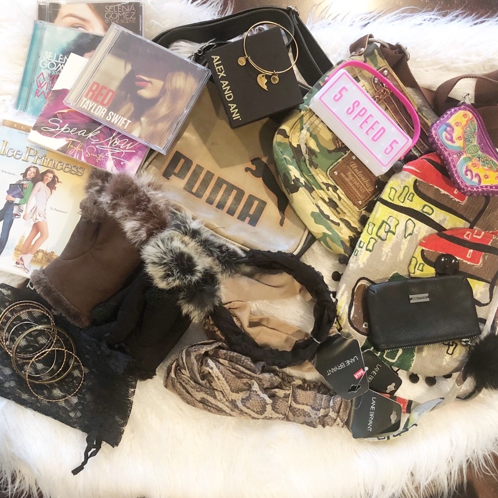 Super Cute Teen Bundle Of Bags & Accessories